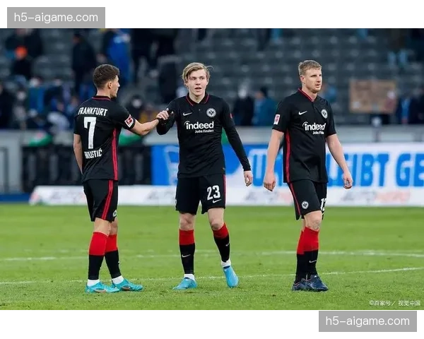 斯图加特核心斯蒂勒：目标德甲前三与德国杯冠军